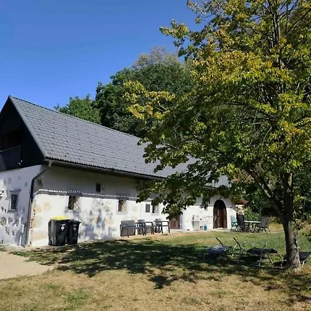 Dvorje Vintage Homestead Διαμέρισμα *