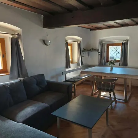 Dvorje Vintage Homestead *